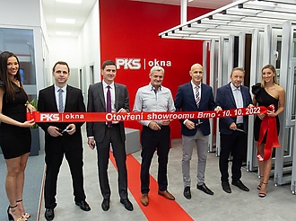 Foto z otevření showroomu